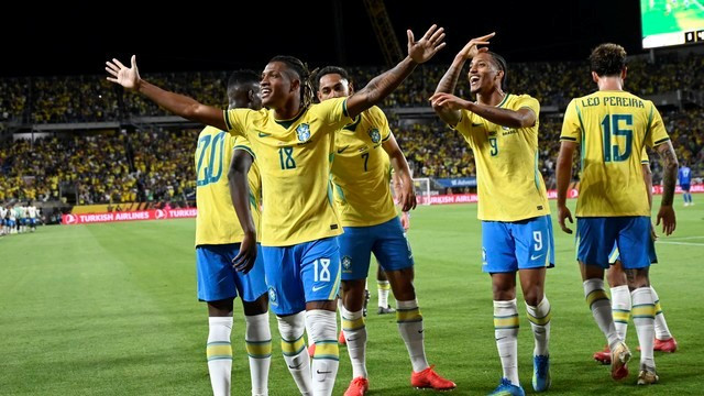 Brasil vence Croácia com Endrick decisivo saindo do banco