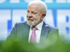 Lula defende candidatura de Elmano e diz que Camilo tem outros voos