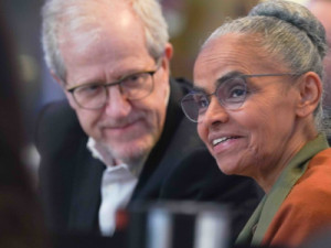 Marina diz ter recebido convites da esquerda, mas mantém mistério sobre partido e cargo na eleição de SP