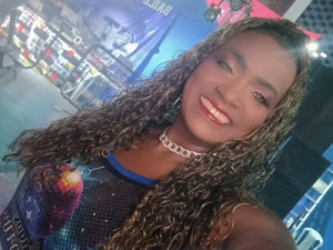 ‘Escondi dinheiro até me separar do meu ex violento’: independência financeira ajuda mulheres a saírem de relações abusivas