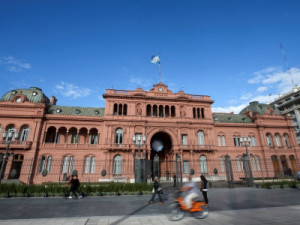 FMI fecha acordo com a Argentina para liberar US$ 1 bilhão em novos fundos