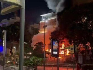 Incêndio atinge Edifício Touring, prédio histórico do Rio