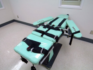 Governo Trump aprova execuções por pelotão de fuzilamento como método para pena de morte