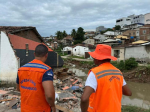Mais de 9,5 mil estão sem casa após chuvas em Pernambuco
