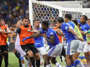 Atlético-MG e Cruzeiro lideram ranking de expulsões entre os times da Série A; veja