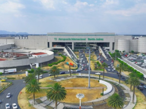 Copa do Mundo: aeroporto tem vazamento de esgoto e desabamente de parte do teto às vésperas do mundial