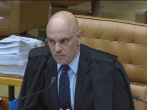 Moraes suspende aplicação da Lei da Dosimetria até que o STF analise ações que questionam a norma