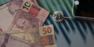 Dinheiro esquecido: governo quer usar parte dos R$ 10,5 bilhões deixados em bancos para financiar Desenrola 2.0