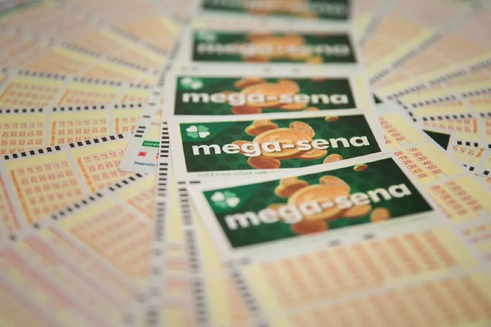 Mega-Sena acumula e prêmio vai a R$ 65 milhões; veja números do concurso 3.008