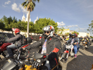 Terceira Moto Romaria Santo Antonio Barbalha/Jardim na manhã deste domingo (24)