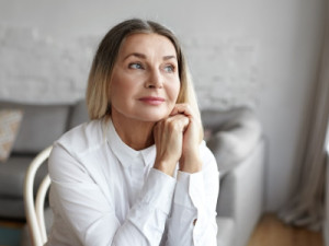 Além da fala: menopausa também pode afetar a comunicação como um todo, aponta estudo
