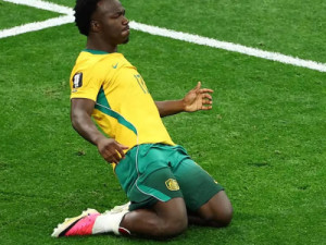 Austrália vence Turquia na estreia da Copa do Mundo