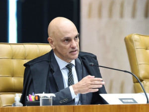 STF condena Eduardo Bolsonaro a 4 anos e 2 meses de prisão por coação em processo sobre trama golpista