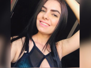 Mulher é encontrada morta dentro do porta-malas de carro em canavial no interior de SP
