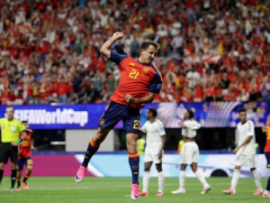 Espanha goleia Arábia Saudita com primeiro gol de Yamal e redenção de Oyarzabal