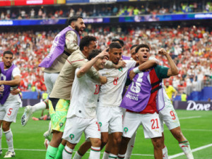 Marrocos deslancha no segundo tempo, bate o Canadá e vai às quartas da Copa do Mundo