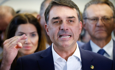 PP e União Brasil não devem apoiar Flávio Bolsonaro nas eleições presidenciais