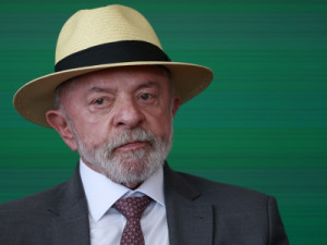 Governo intensifica ações contra tarifaço dos EUA com reunião de Lula e setor produtivo