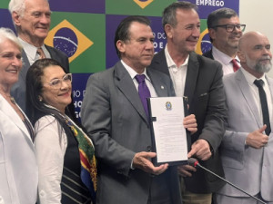 Regra sobre trabalho em feriados no comércio é oficializada; veja o que muda e os setores afetados