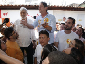 PSB oficializa Cid Gomes como candidato ao Senado no Ceará