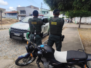 Motocicleta furtada é recuperada pela Polícia Militar durante patrulhamento ostensivo