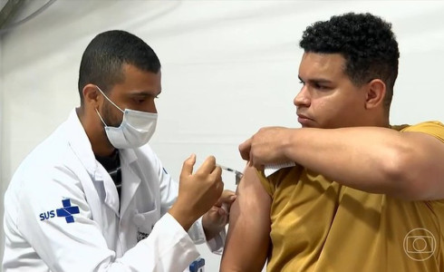 Surto de sarampo leva São Paulo e cidades da Grande SP a ampliar vacinação contra a do-ença