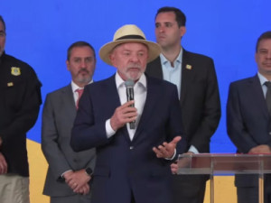 Lula diz não aceitar classificação de facções como terroristas: 'Terrorismo foi o 8 de Janeiro'