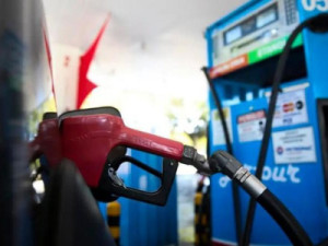 Governo prorroga subvenção ao diesel por mais 30 dias, às vésperas da eleição