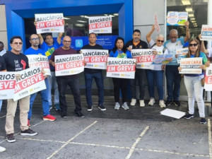 Greve da Caixa chega ao fim após decisão do TST; agências reabrem nesta quarta